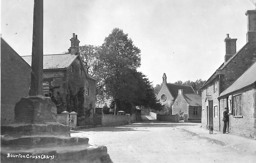 The Smithy on the right with the man standing. Photo circa 1925 courtesy of Paul Williams